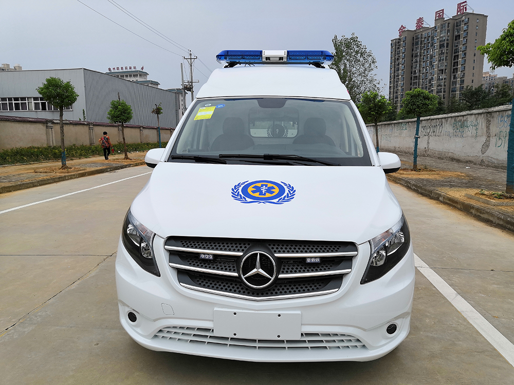 奔驰威霆救护车吸塑 国六